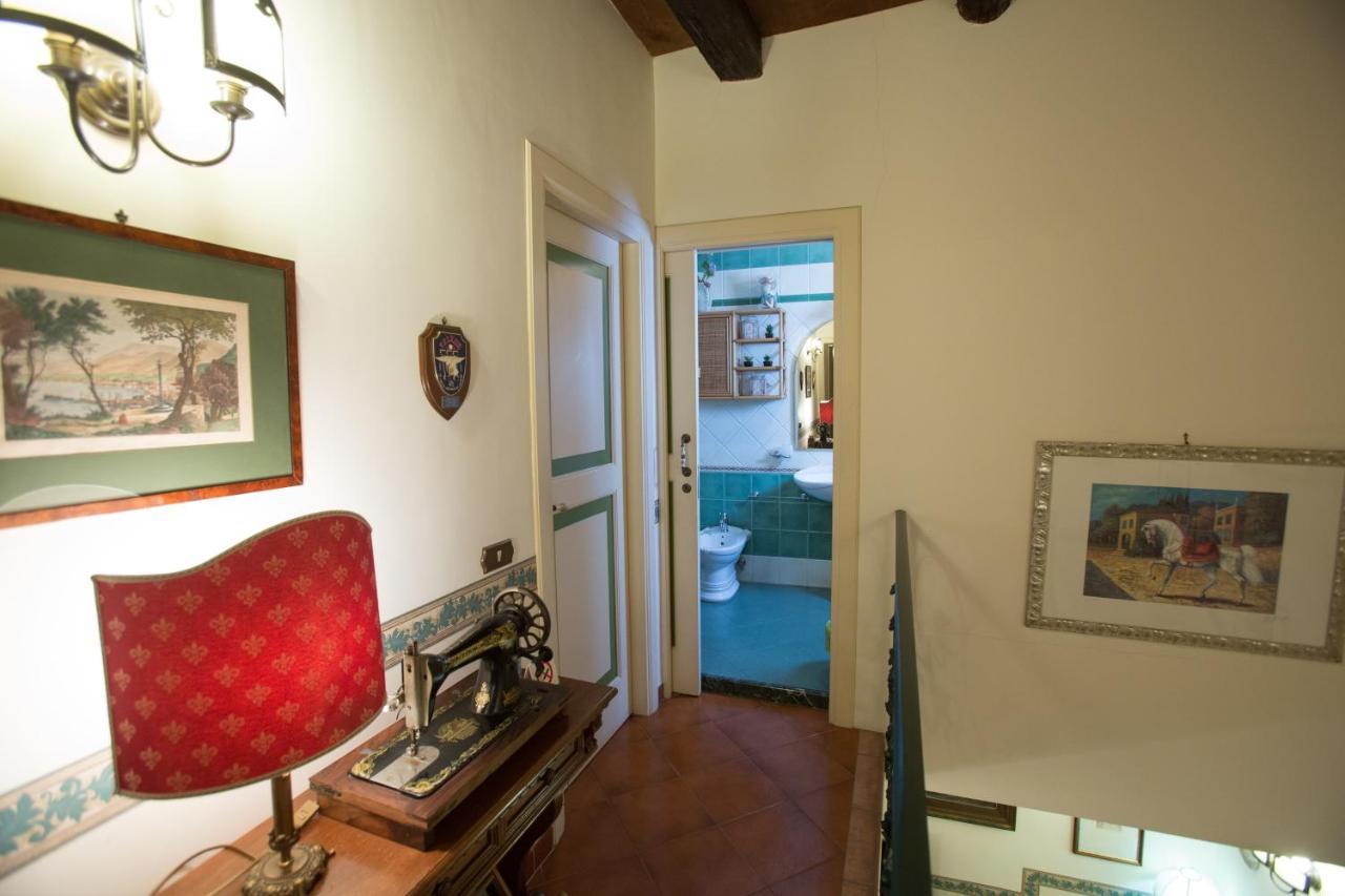 La Via Dei Presepi Bed & Breakfast Naples Exterior photo