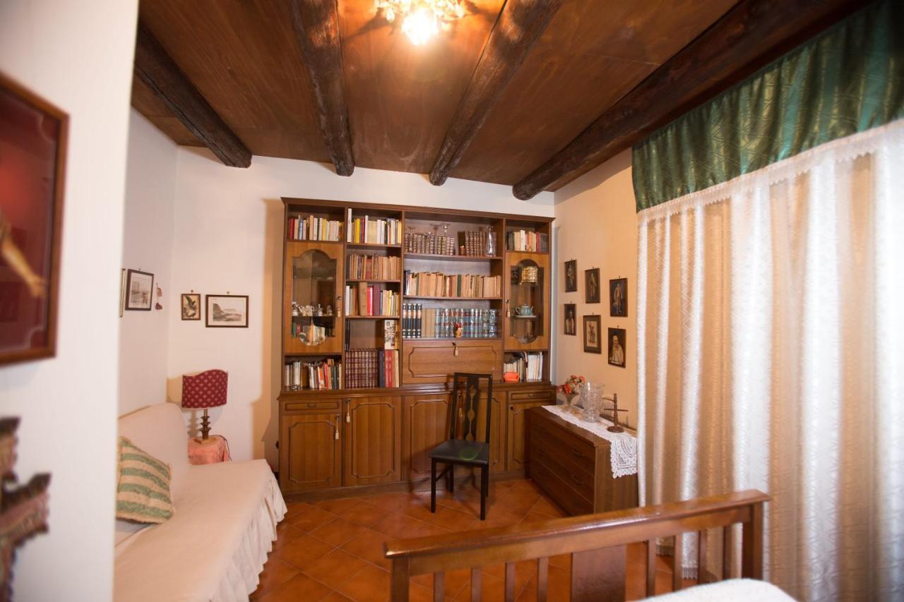 La Via Dei Presepi Bed & Breakfast Naples Exterior photo