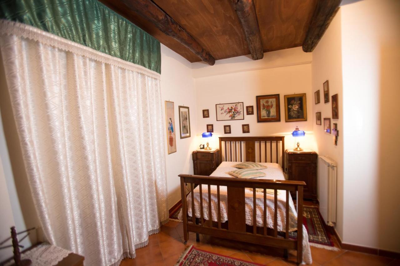 La Via Dei Presepi Bed & Breakfast Naples Exterior photo